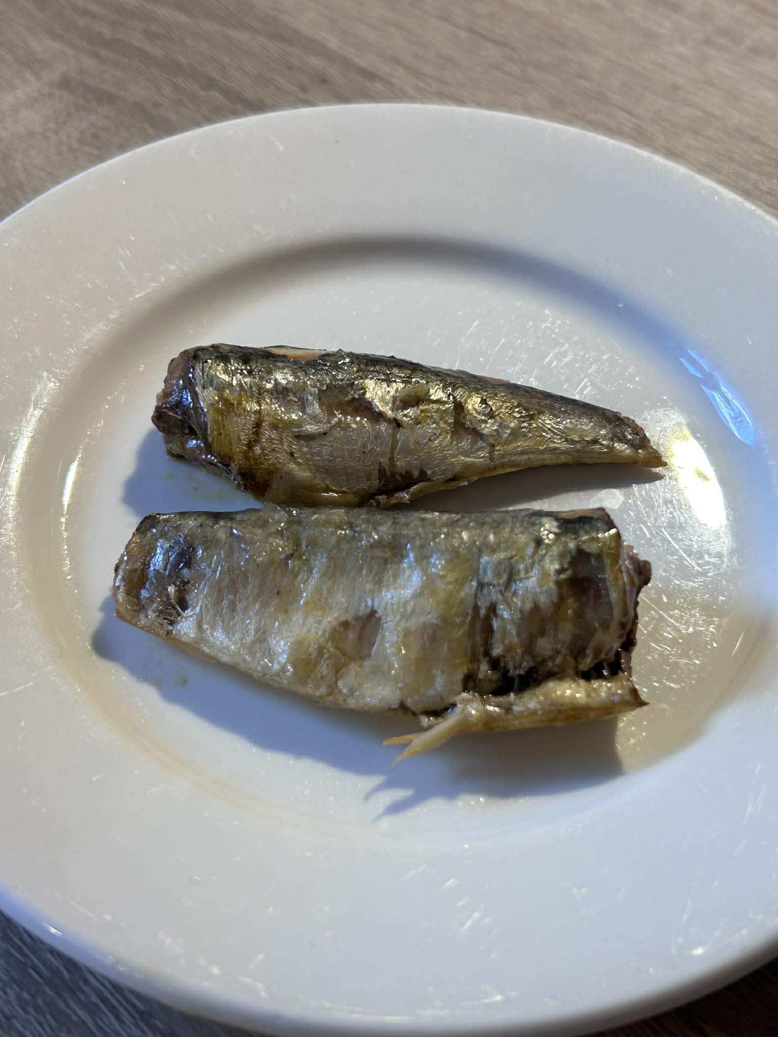 Tinned sardines in water for dogs from Friends and Canines